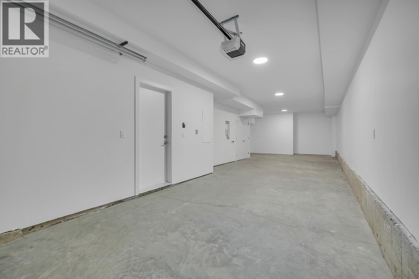 5300 Main Street Unit# 121. Kelowna, British Columbia