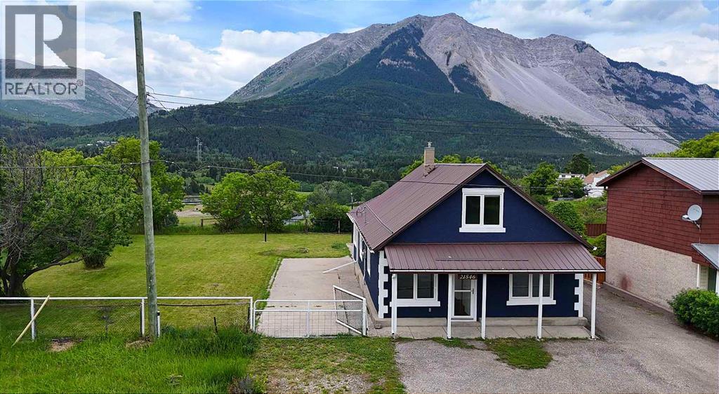 21546 27 Avenue, Bellevue