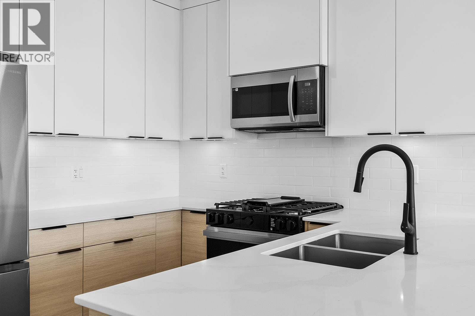 5300 Main Street Unit# 203. Kelowna, British Columbia