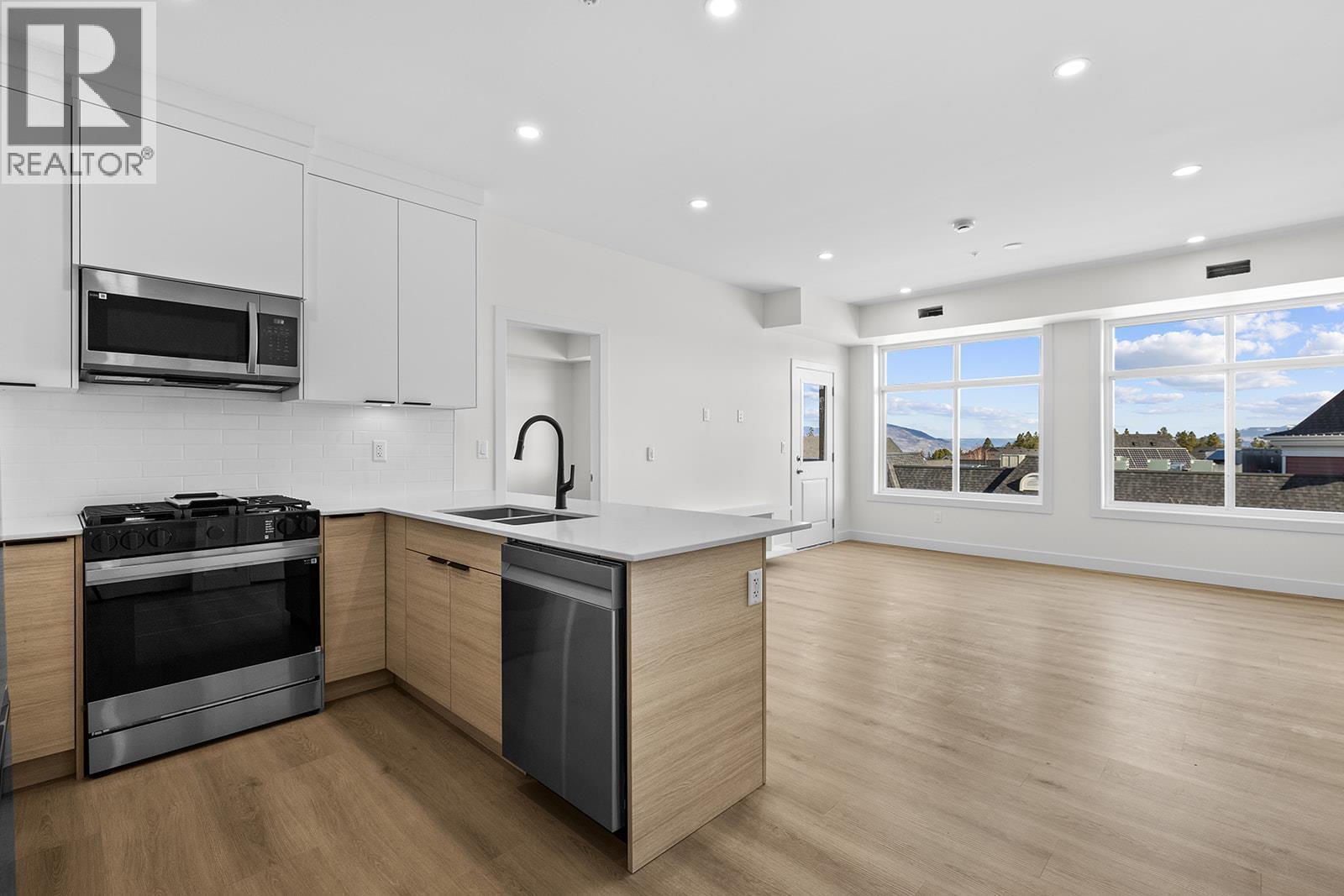 5300 Main Street Unit# 203. Kelowna, British Columbia