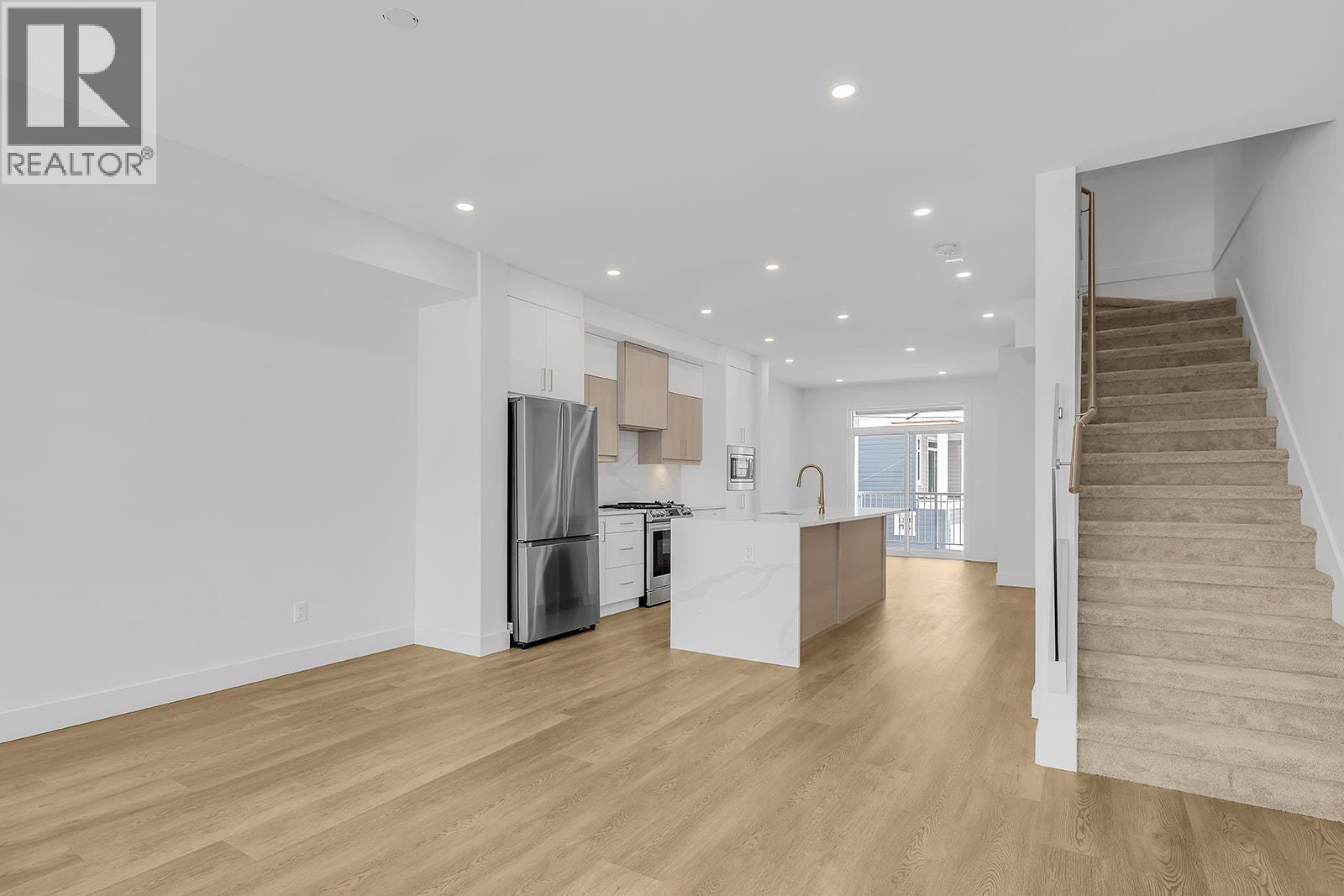 5300 Main Street Unit# 103. Kelowna, British Columbia