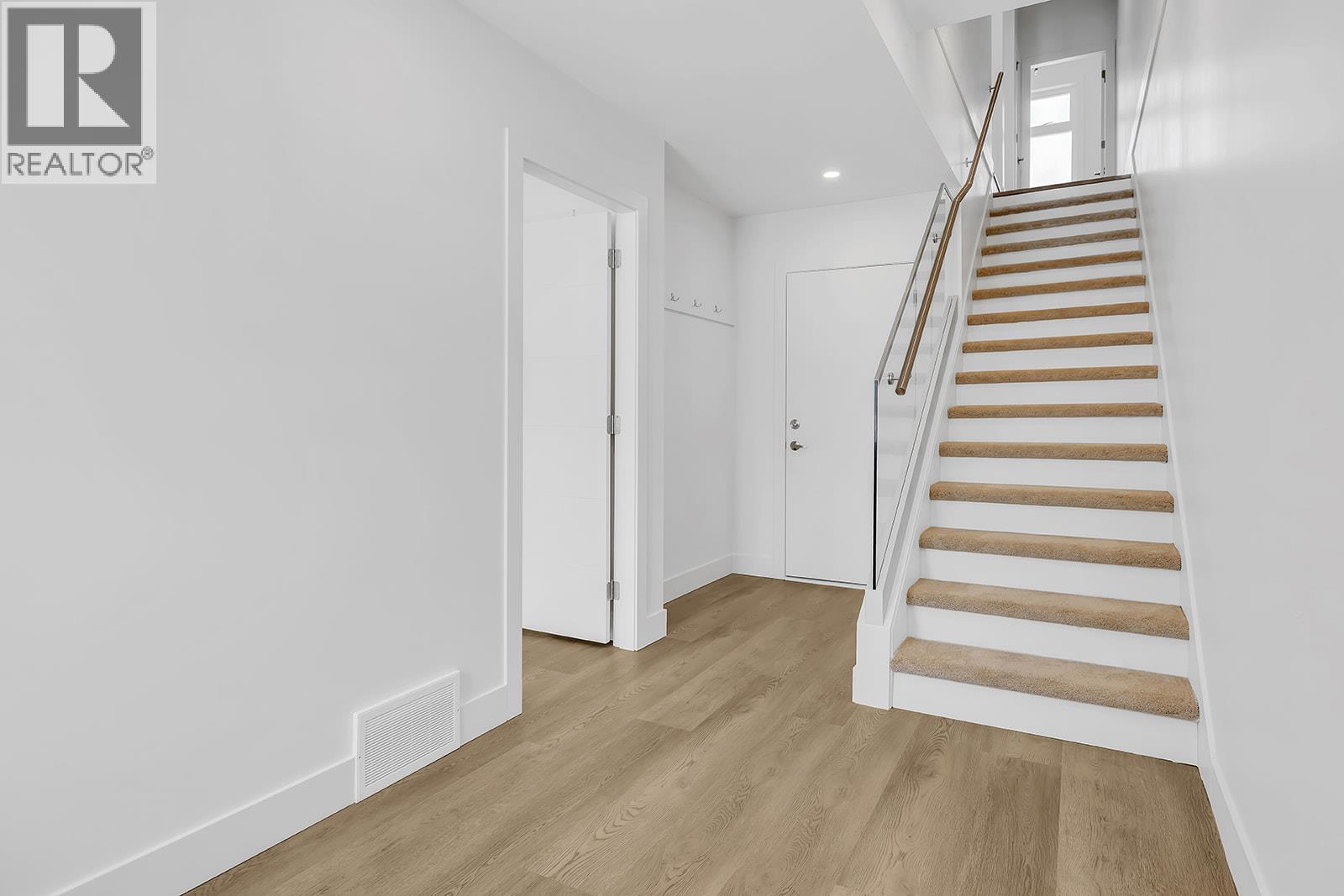 5300 Main Street Unit# 103. Kelowna, British Columbia