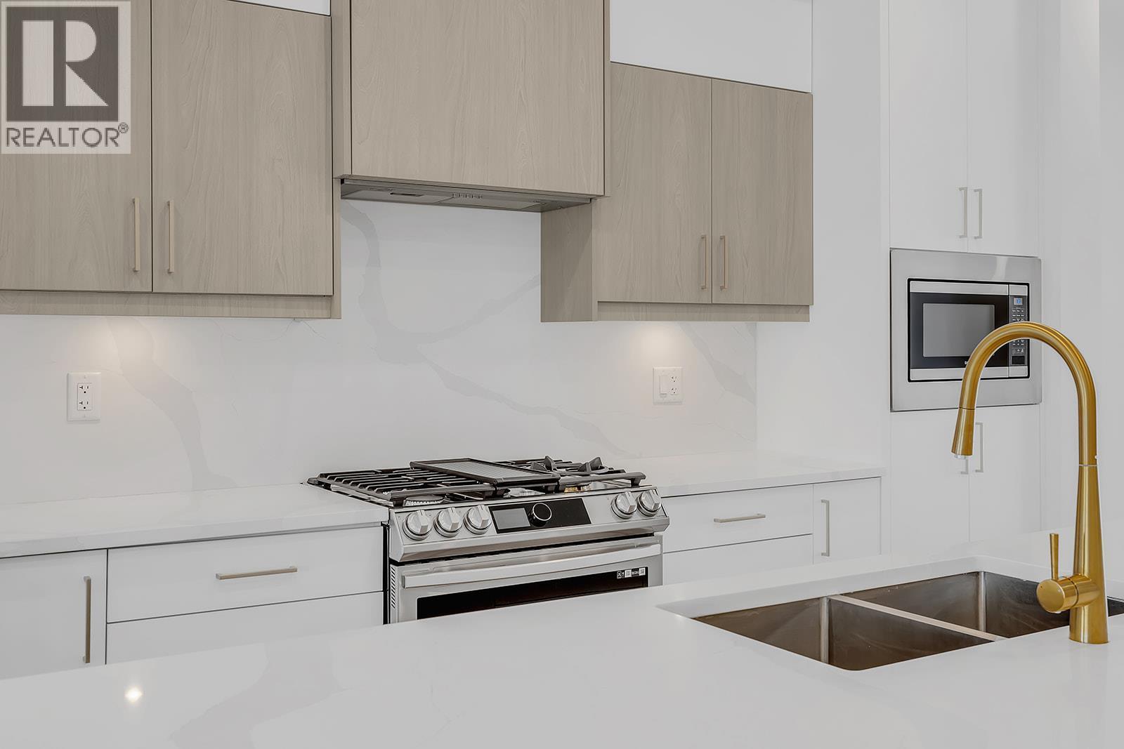 5300 Main Street Unit# 103. Kelowna, British Columbia