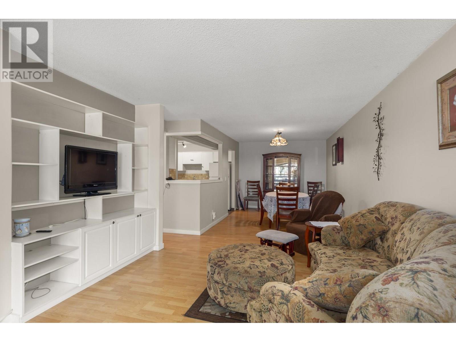 1035 Bernard Avenue Unit# 108. Kelowna, British Columbia