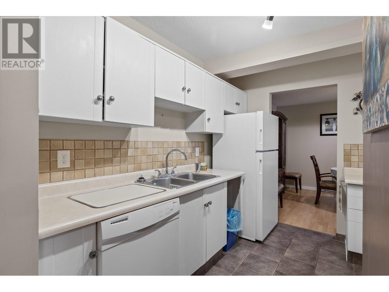 1035 Bernard Avenue Unit# 108. Kelowna, British Columbia