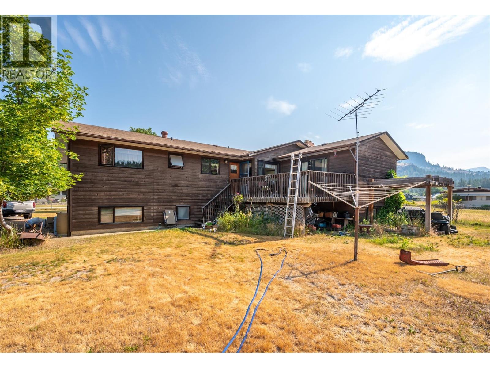 181 Carr Crescent. Oliver, British Columbia