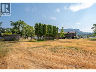 181 Carr Crescent. Oliver, British Columbia