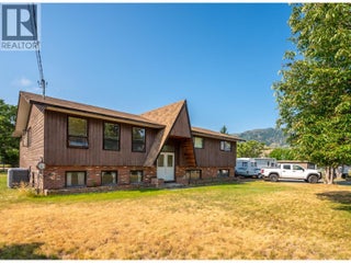 181 Carr Crescent. Oliver, British Columbia