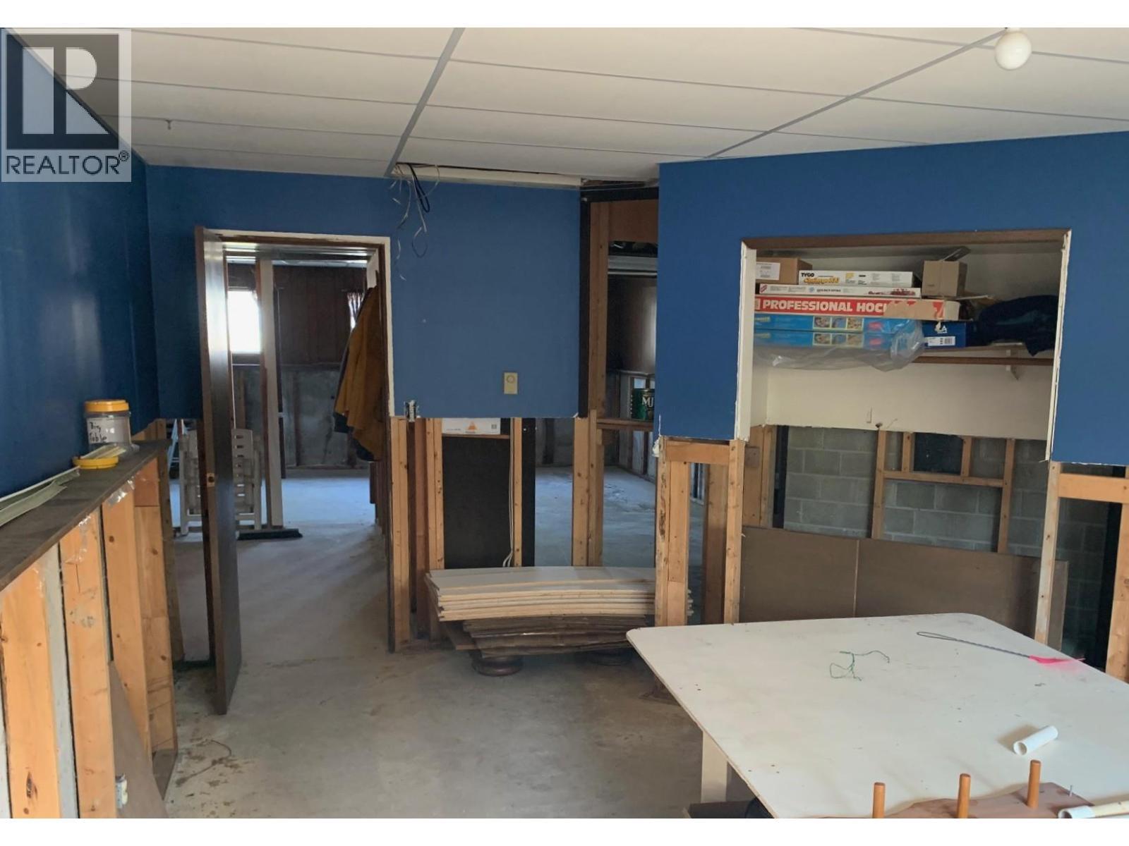 181 Carr Crescent. Oliver, British Columbia