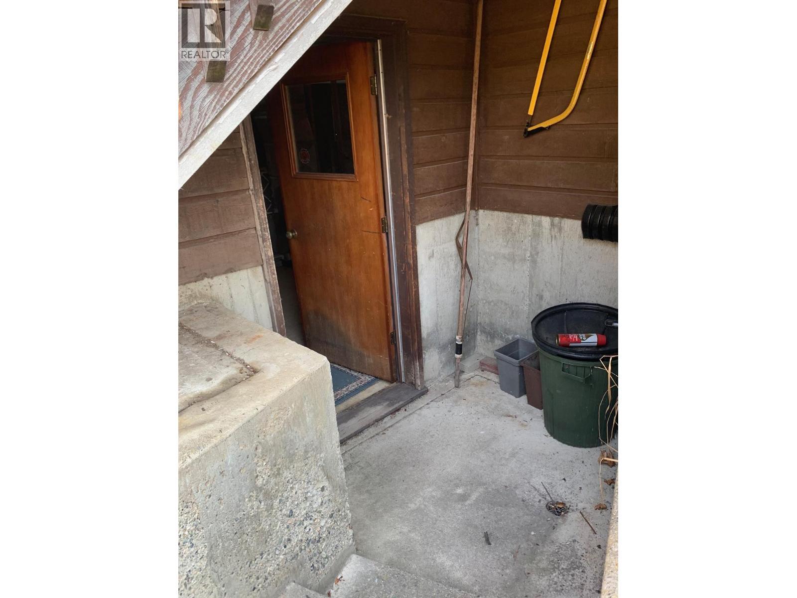 181 Carr Crescent. Oliver, British Columbia