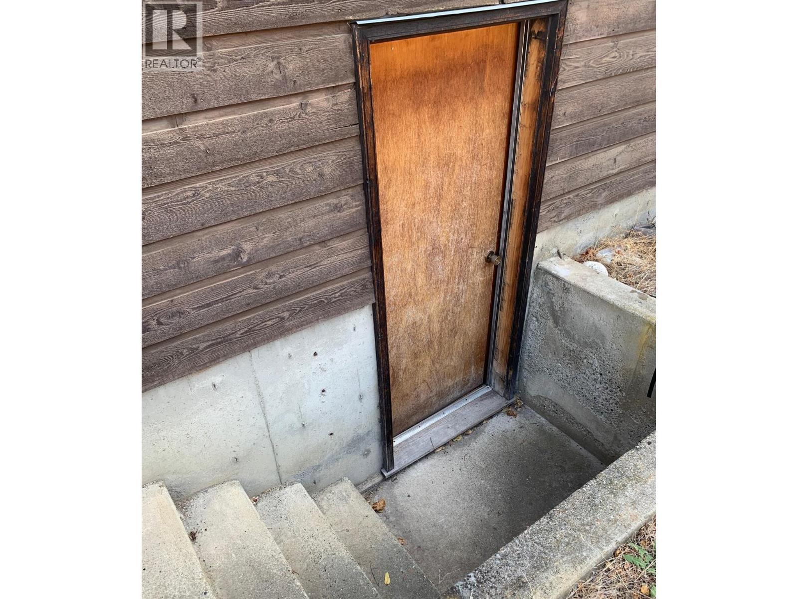 181 Carr Crescent. Oliver, British Columbia