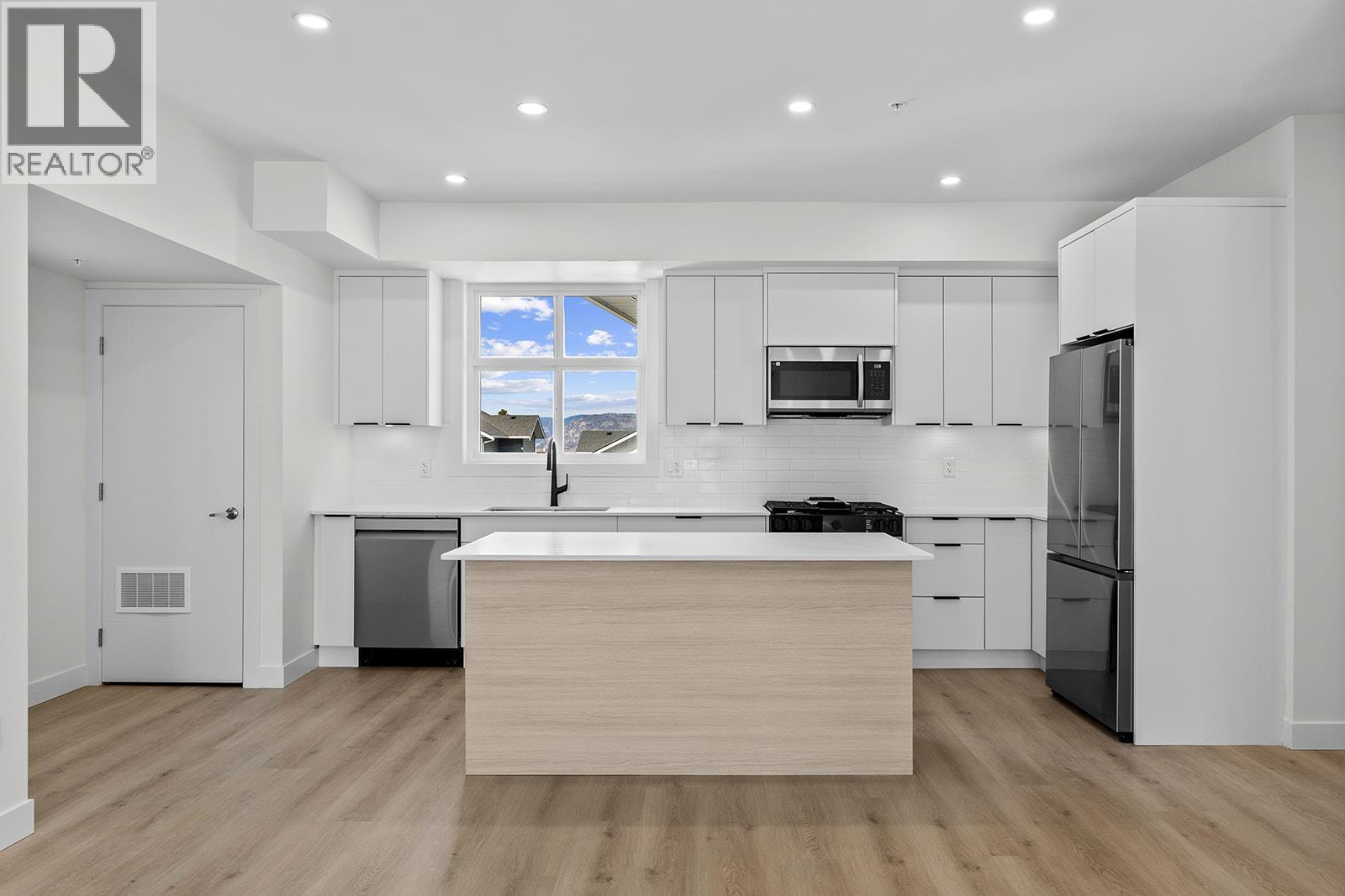 5300 Main Street Unit# 204. Kelowna, British Columbia