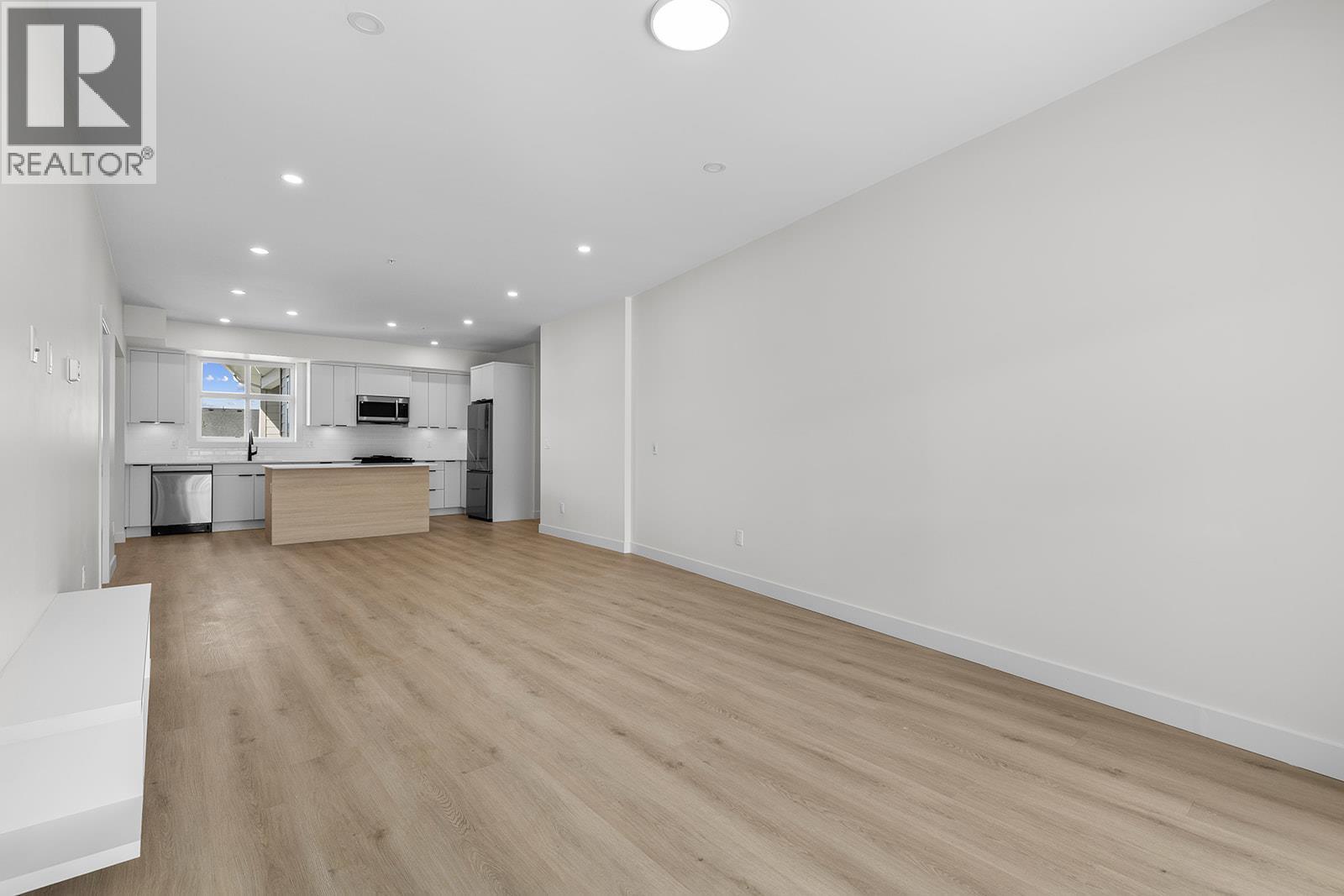 5300 Main Street Unit# 204. Kelowna, British Columbia