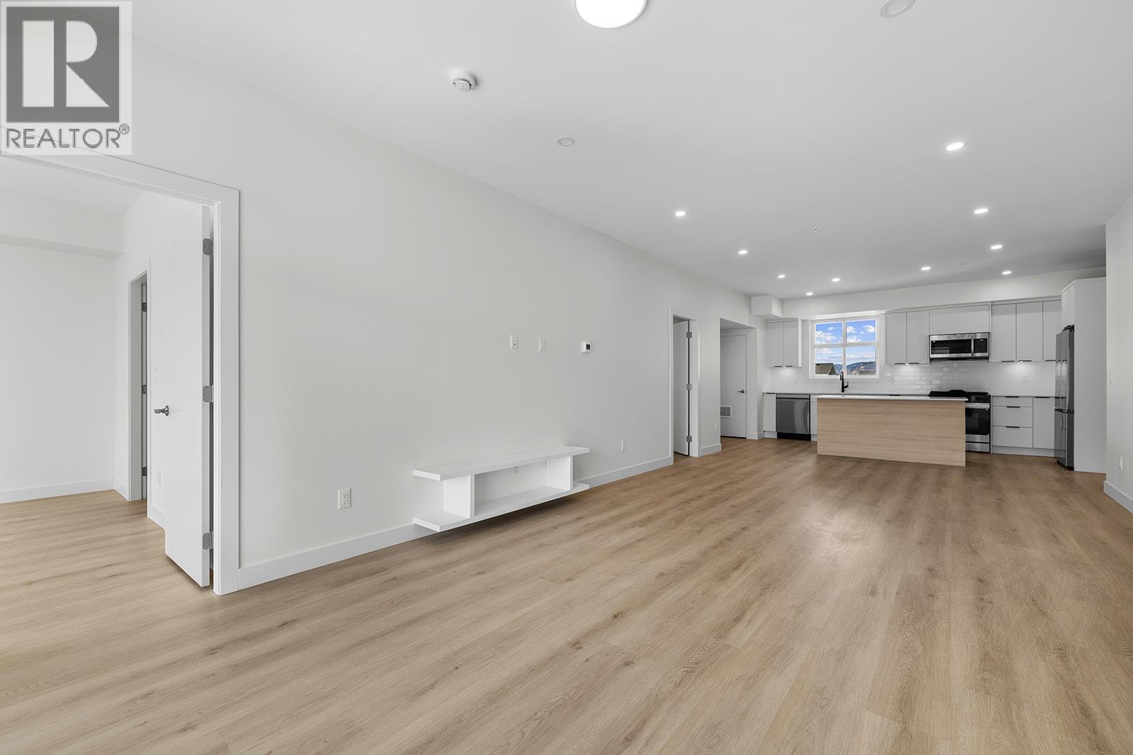 5300 Main Street Unit# 204. Kelowna, British Columbia