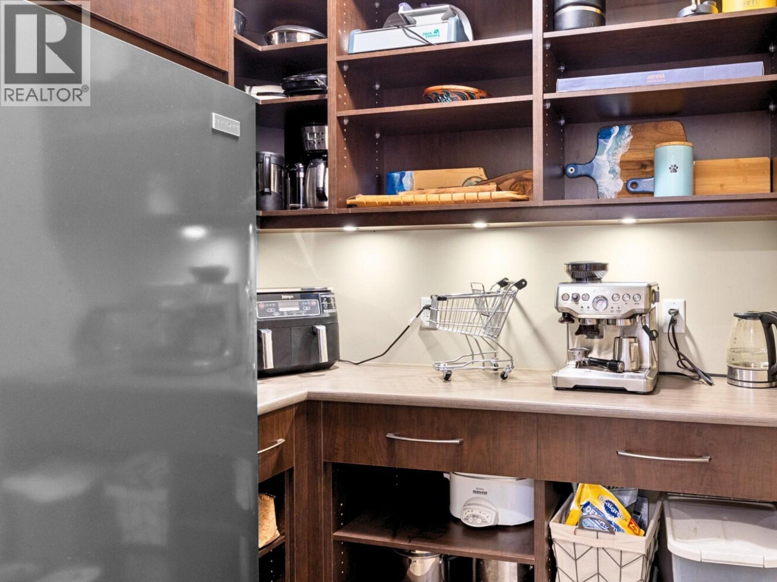 5580 Trestle Ridge Court. Kelowna, British Columbia