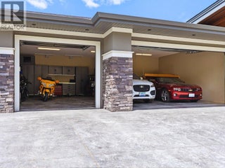 5580 Trestle Ridge Court. Kelowna, British Columbia