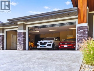 5580 Trestle Ridge Court. Kelowna, British Columbia