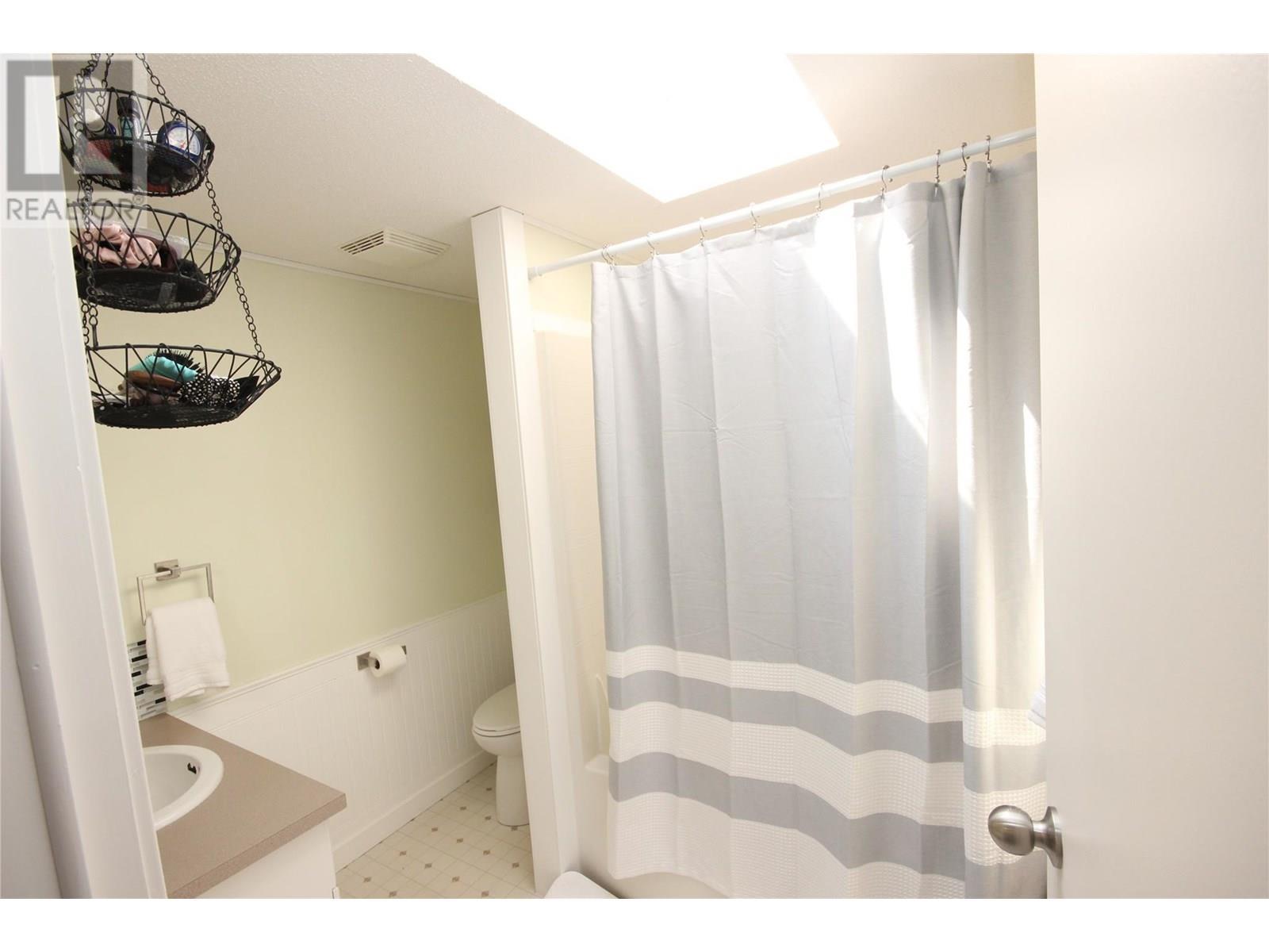 1525 Westside Road S Unit# 54. Kelowna, British Columbia