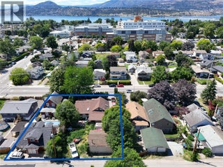 2277 Richter Street. Kelowna, British Columbia