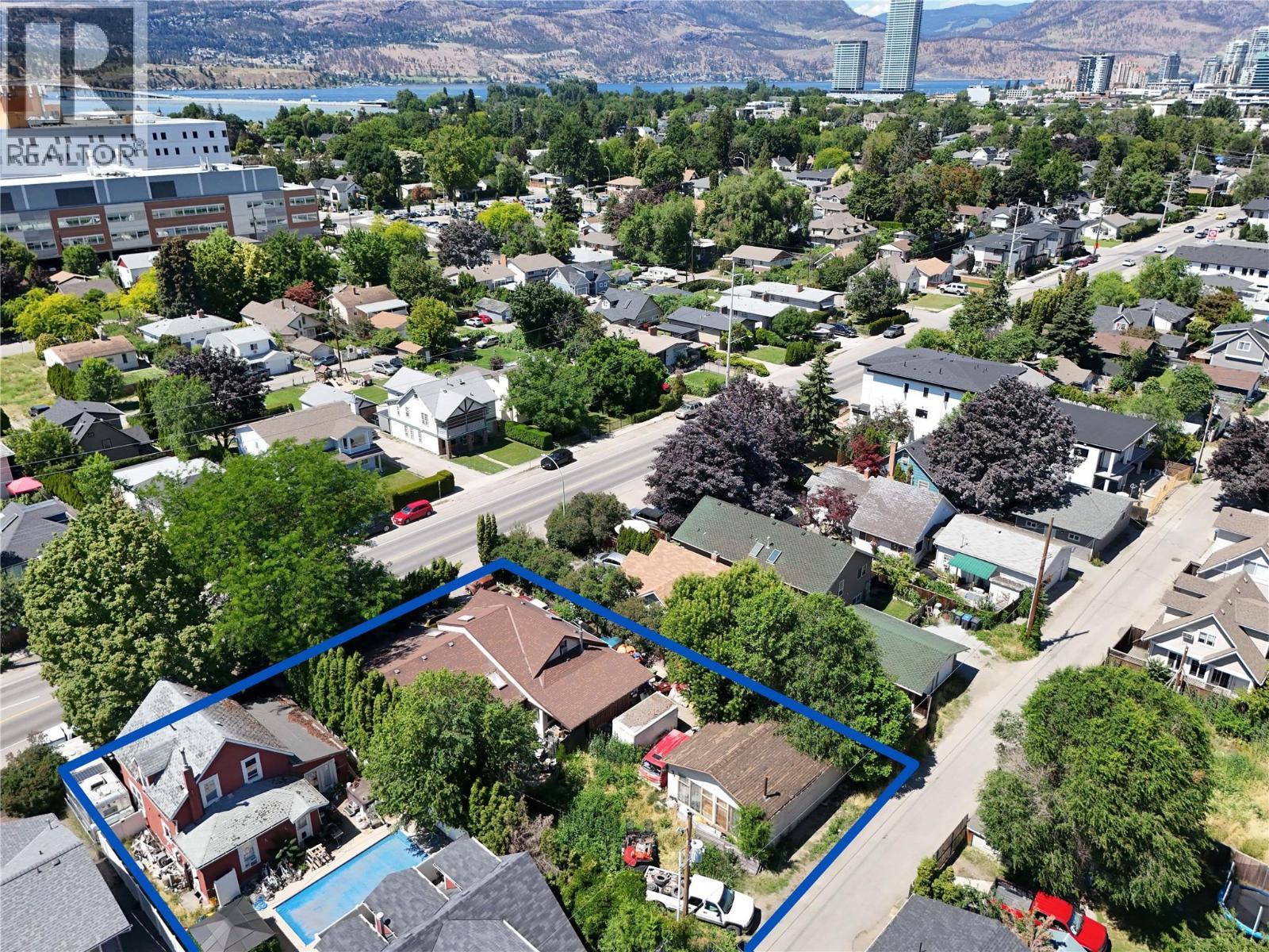 2277 Richter Street. Kelowna, British Columbia