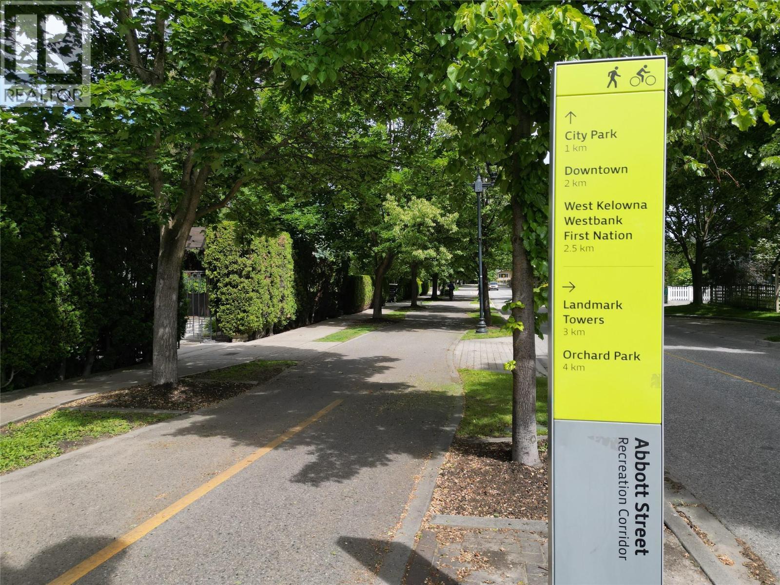 2277 Richter Street. Kelowna, British Columbia