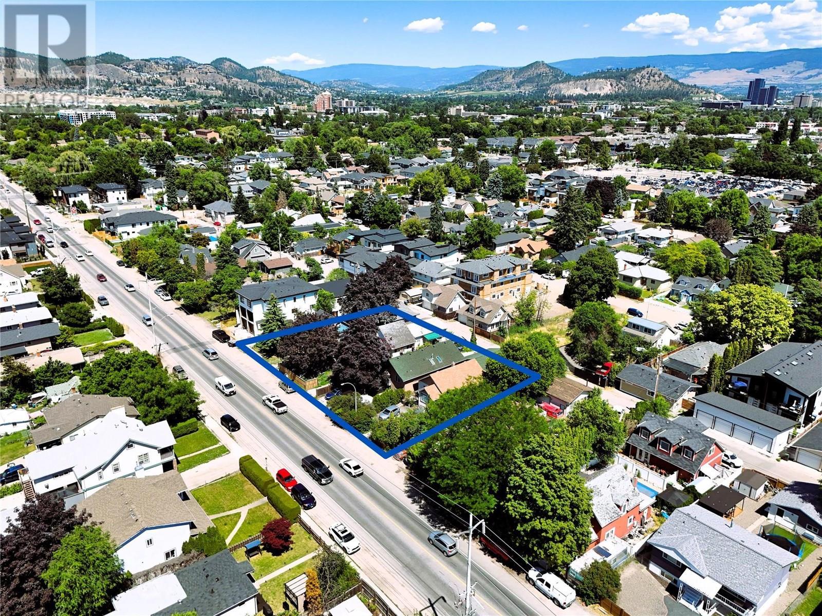2257 Richter Street. Kelowna, British Columbia