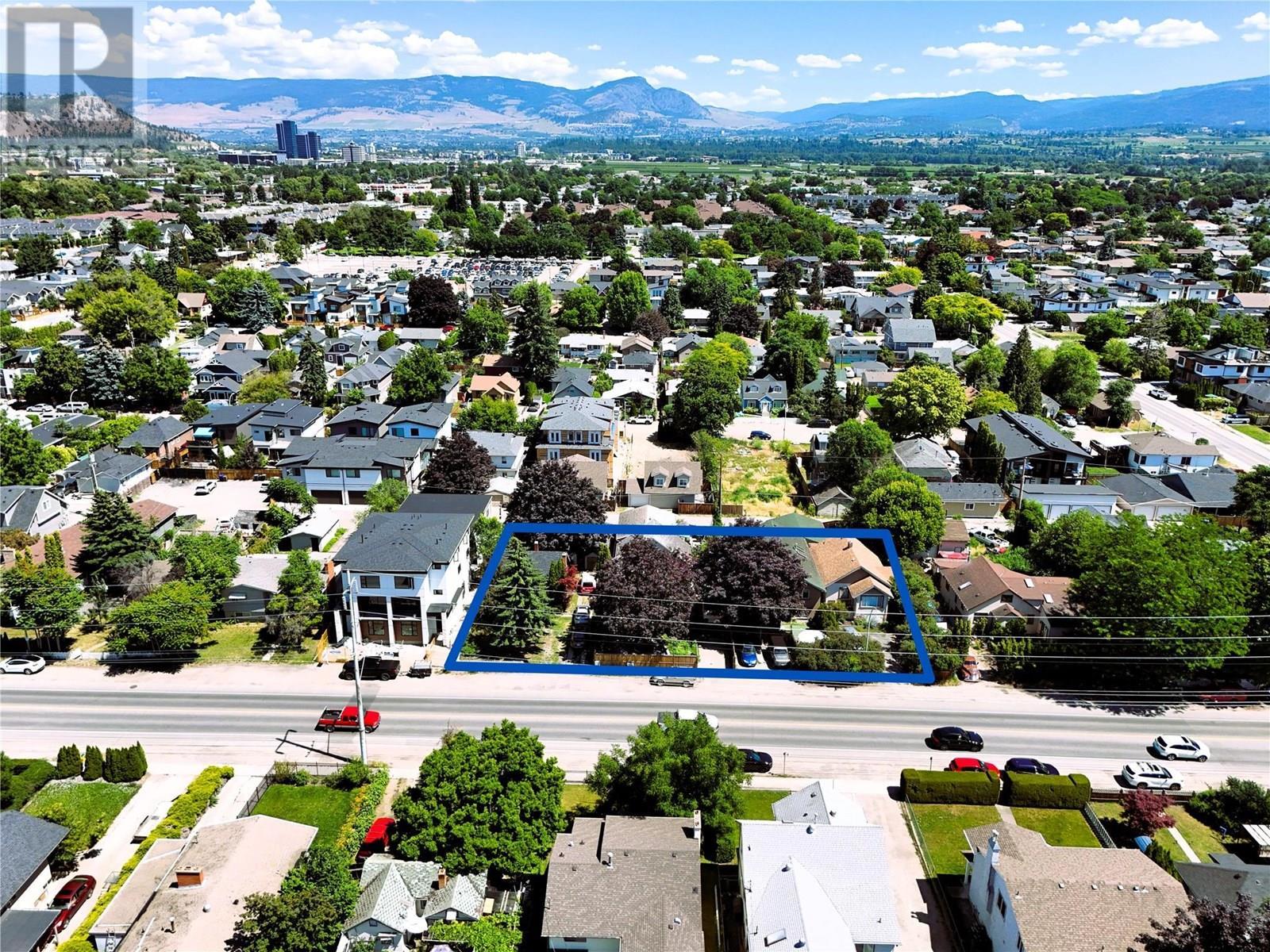 2257 Richter Street. Kelowna, British Columbia