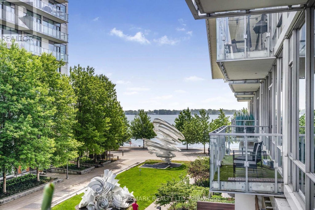 318 - 29 Queens Quay E, Toronto (waterfront Communities)