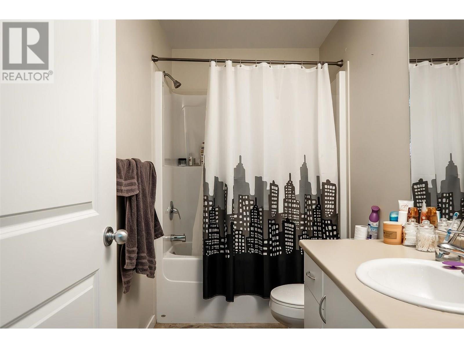 1481 Glenmore Road N Unit# 301. Kelowna, British Columbia