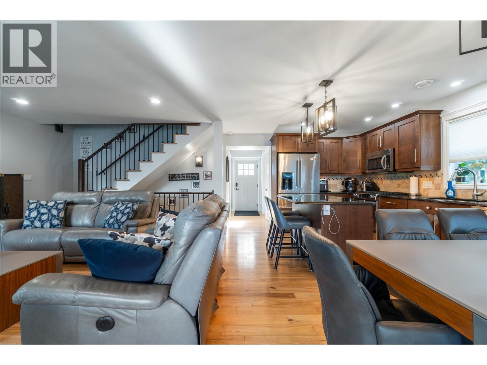 1541 Blind Bay Road Unit# 1. Sorrento, British Columbia