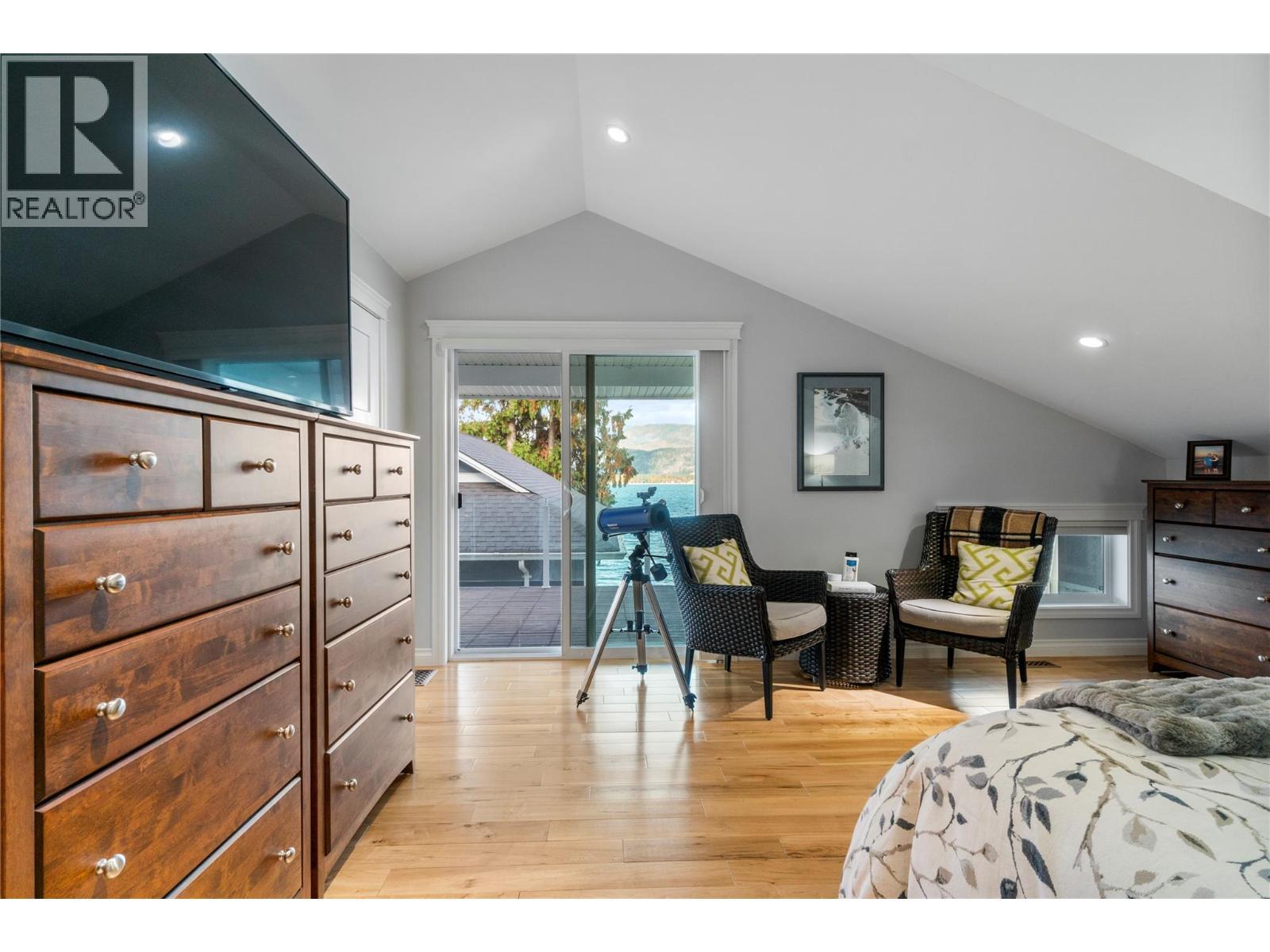 1541 Blind Bay Road Unit# 1. Sorrento, British Columbia