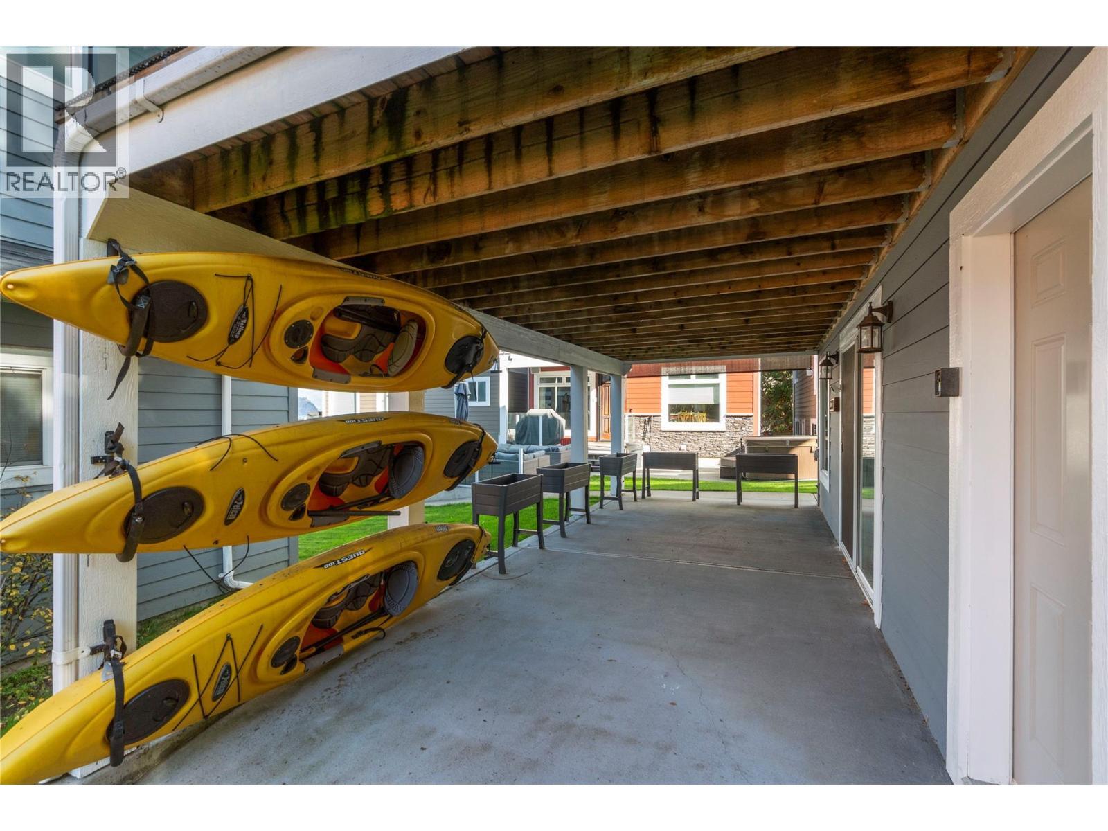 1541 Blind Bay Road Unit# 1. Sorrento, British Columbia