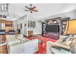 4450 Gordon Drive Unit# 105. Kelowna, British Columbia