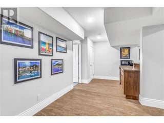 4450 Gordon Drive Unit# 105. Kelowna, British Columbia