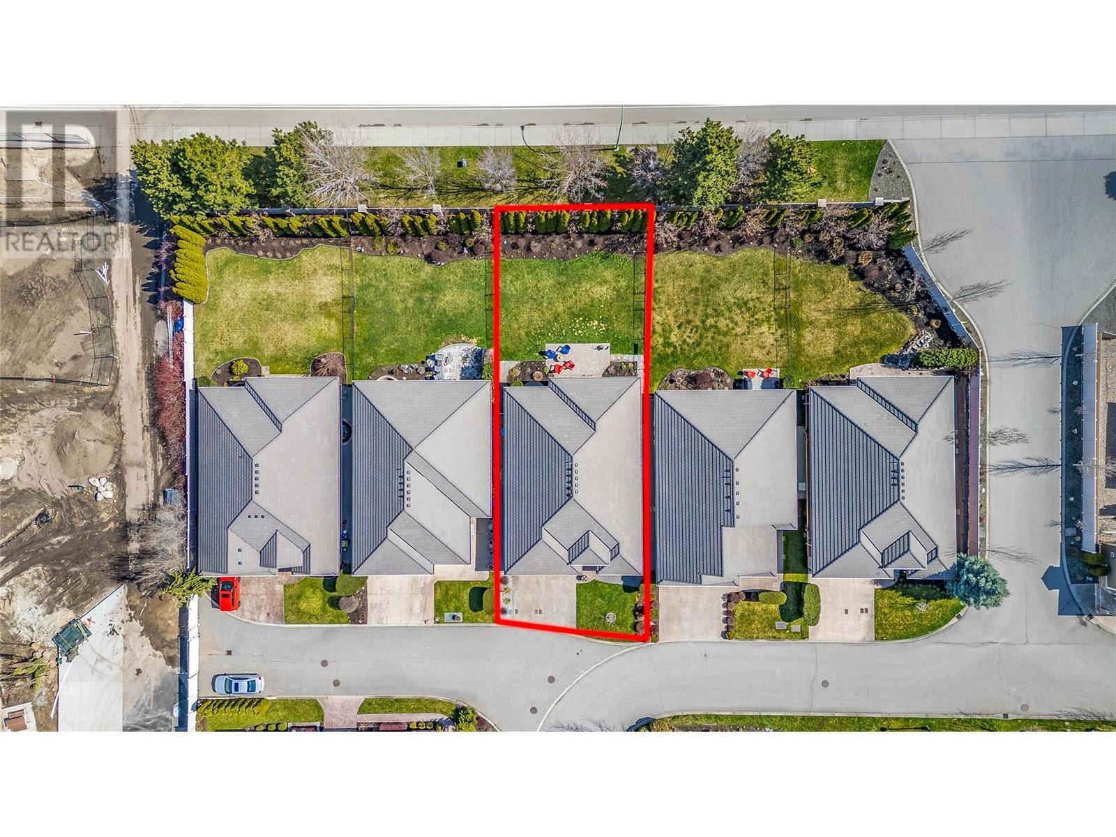 4450 Gordon Drive Unit# 105. Kelowna, British Columbia