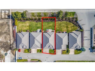 4450 Gordon Drive Unit# 105. Kelowna, British Columbia