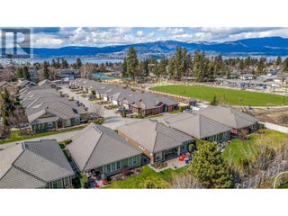 4450 Gordon Drive Unit# 105. Kelowna, British Columbia