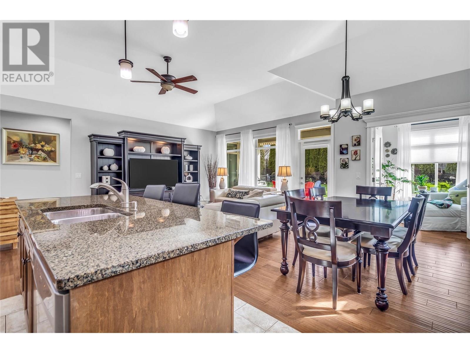 4450 Gordon Drive Unit# 105. Kelowna, British Columbia