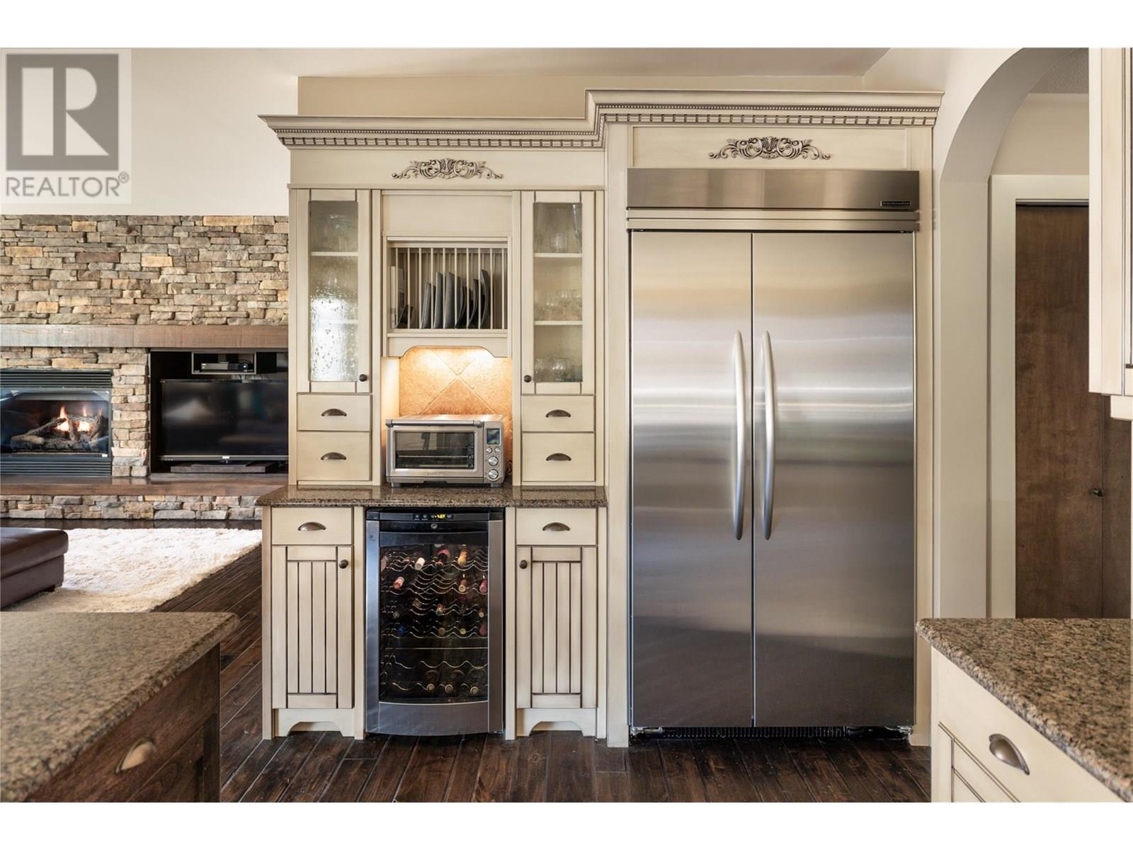 854 Big Rock Court. Kelowna, British Columbia