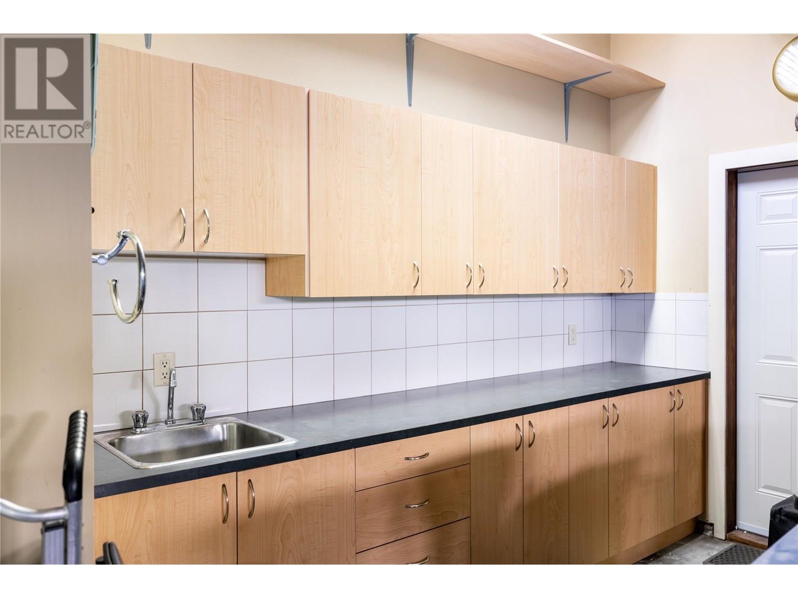 854 Big Rock Court. Kelowna, British Columbia