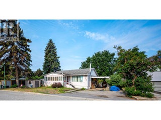 988 Glengarry Street. Kelowna, British Columbia