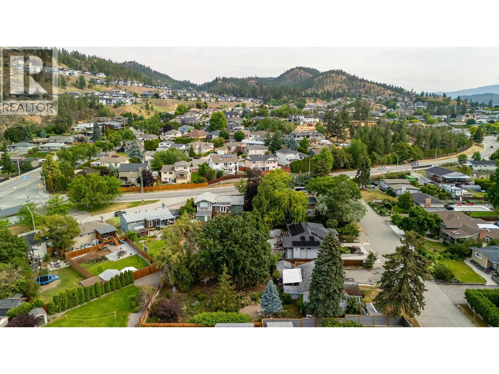 988 Glengarry Street. Kelowna, British Columbia