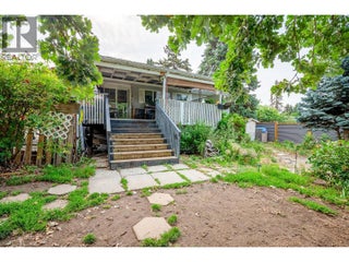 988 Glengarry Street. Kelowna, British Columbia