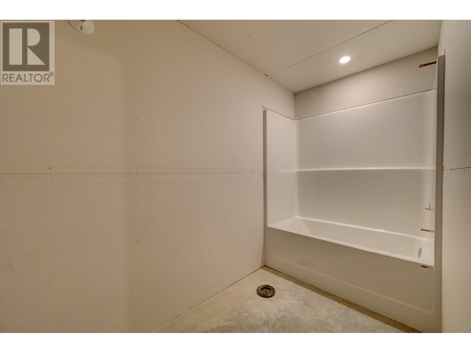 220 Shepherd Road Unit# 2. Chase, British Columbia