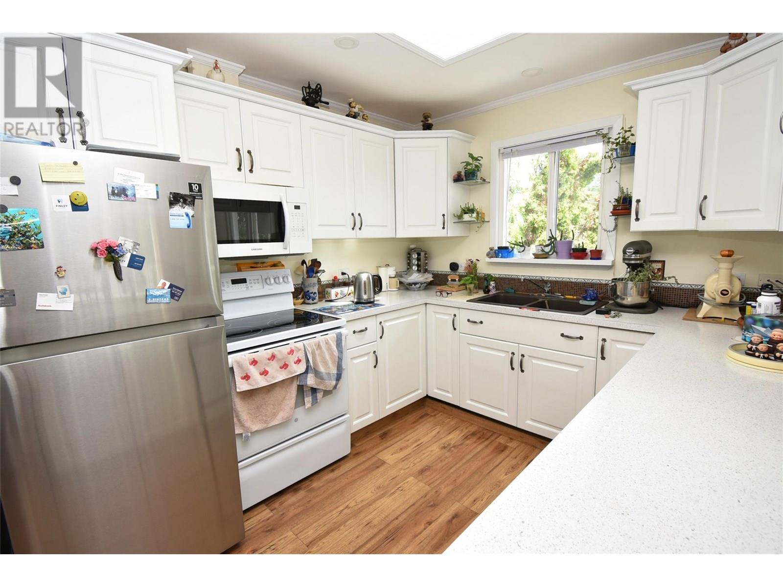 6292 Stickle Road. Vernon, British Columbia