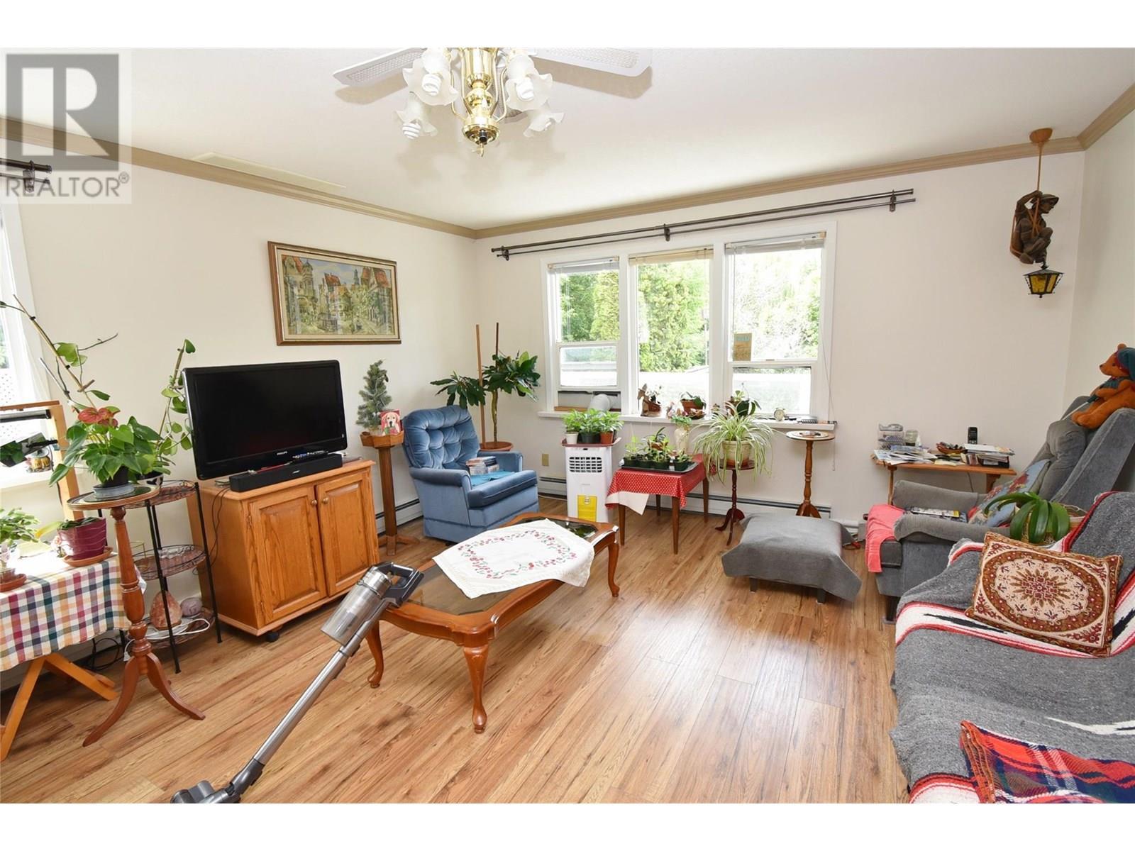 6292 Stickle Road. Vernon, British Columbia