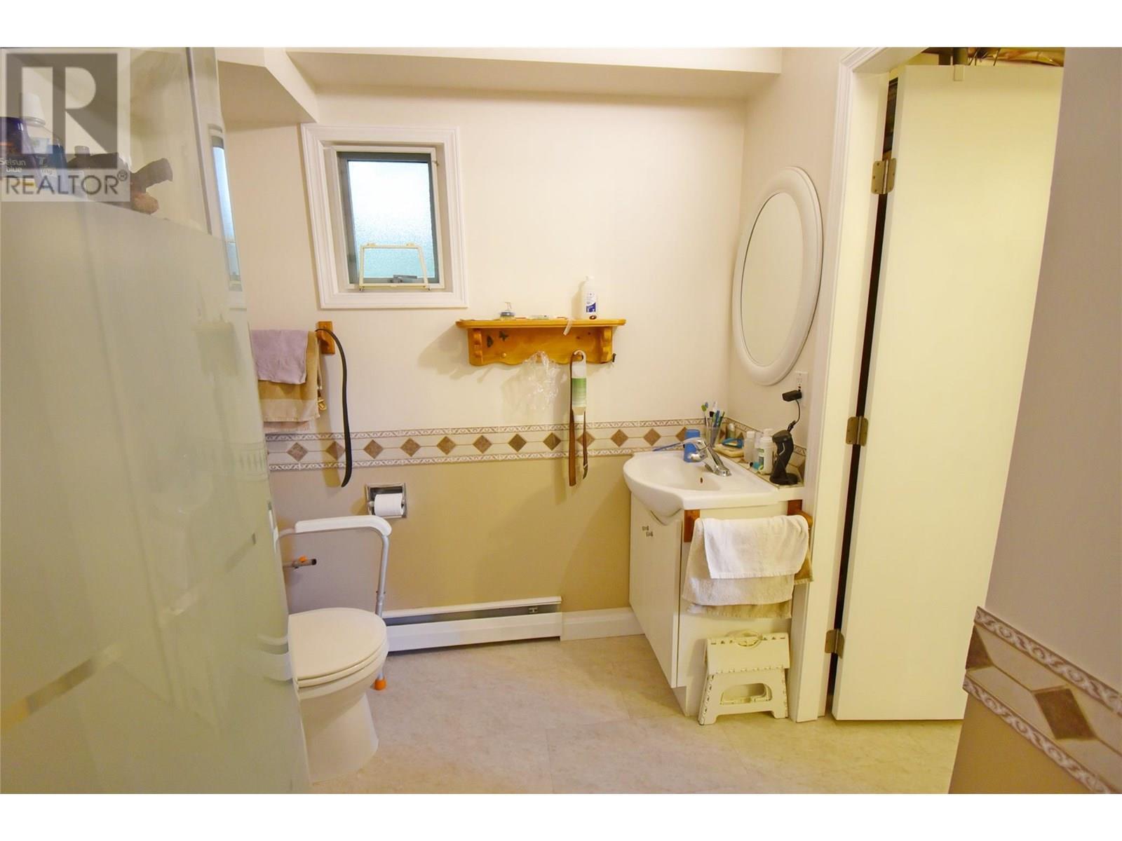 6292 Stickle Road. Vernon, British Columbia