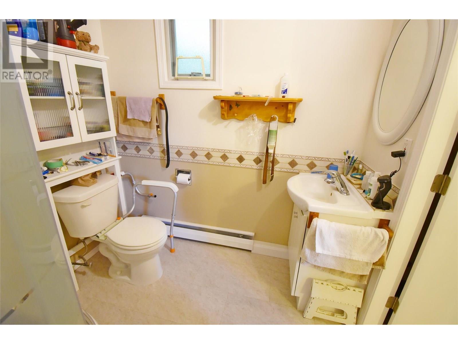 6292 Stickle Road. Vernon, British Columbia