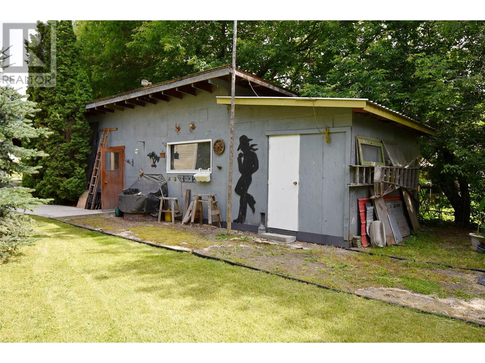 6292 Stickle Road. Vernon, British Columbia