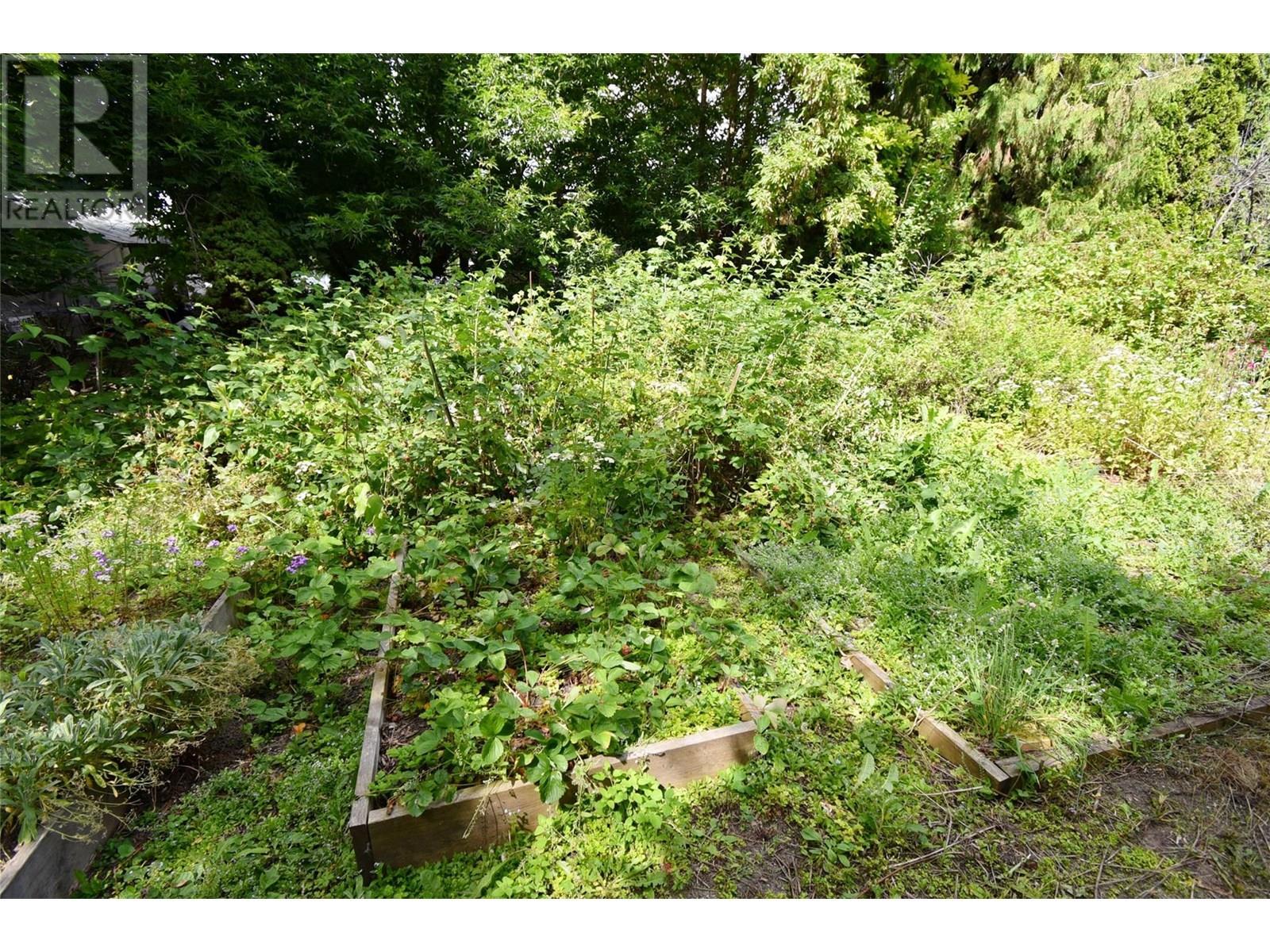 6292 Stickle Road. Vernon, British Columbia